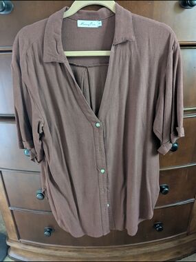 Rust Merry Fun Women's Button-Front Lightweight Blouse